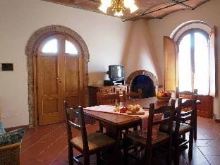Country house in Chianti with pool ID 40 Hotel in Tuscany