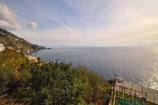 Apartment in Praiano Sea View & Terrace, A/C, Wi-fi, 6 guests, ID 308 Hotel in Praiano