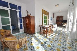 Apartment in Praiano Sea View & Terrace, A/C, Wi-fi, 6 guests, ID 308 Hotel in Praiano