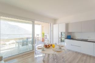 Valarin Roma, Luxory Apartment & Wellness Hotel in Domaso
