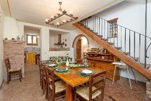Villa Casale Silvia: Large Private Pool, A/C, WiFi                                                   Hotel in Umbria