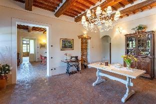 Villa Rossa: Large Private Pool, WiFi                                                                Hotel in Emilia-Romagna