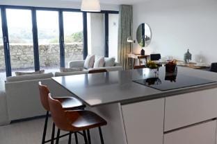 Apartment 2 Waterstone House - Luxury Sea View Apartment Hotel in Wales