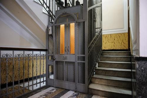 Via Aniello Falcone 72b Hotel in Naples