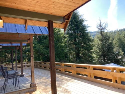 The Hiker Huts Inn in Port Renfrew