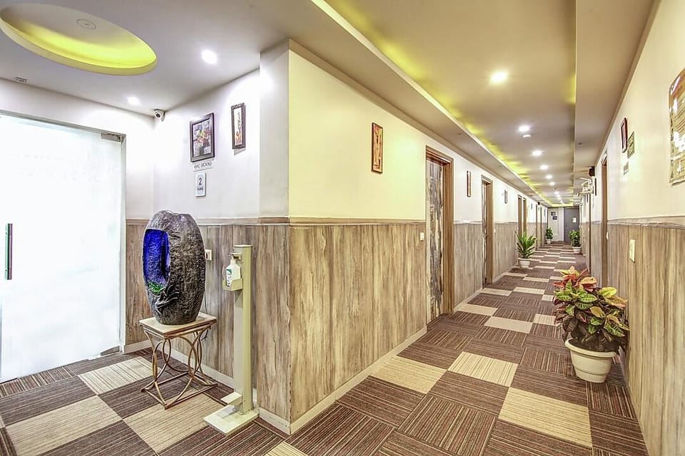 Gracious by Vishesh Hotels and Home Stay Hostel in New Delhi