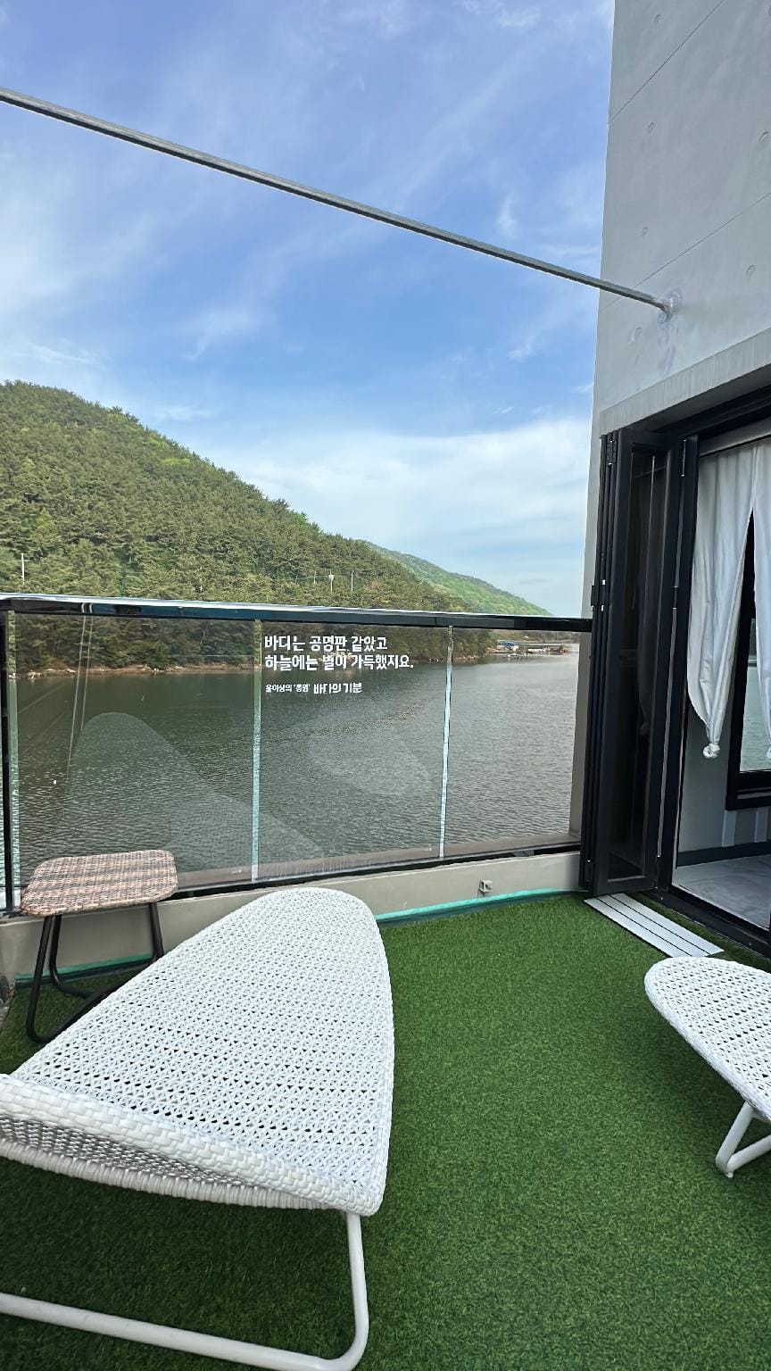 Sea Mood Full Ocean Stay Hotel in South Korea