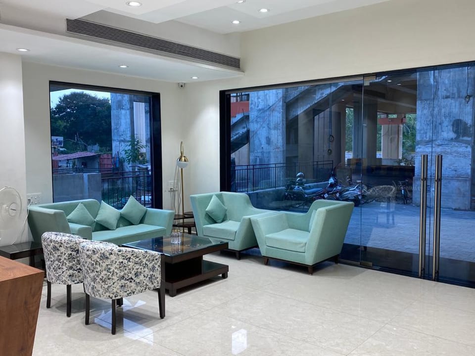 HOTEL SPRINGDALE SUITES Hotel in Maharashtra