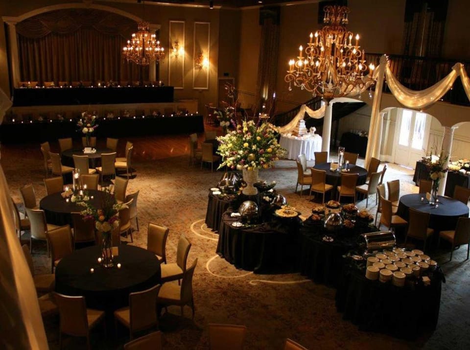 Old Capitol Inn Inn in Jackson