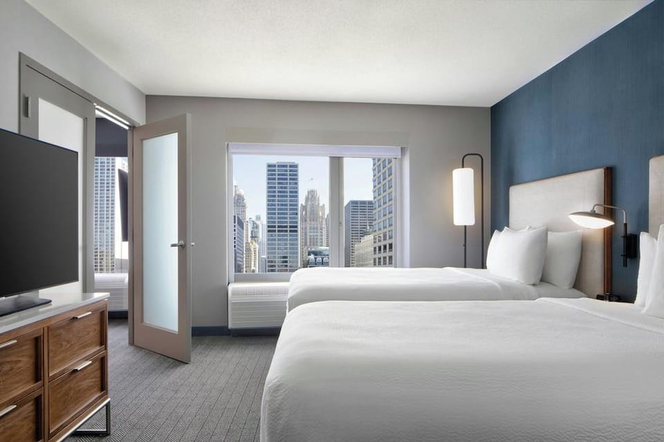 Courtyard by Marriott Chicago Downtown River North Hotel in River North