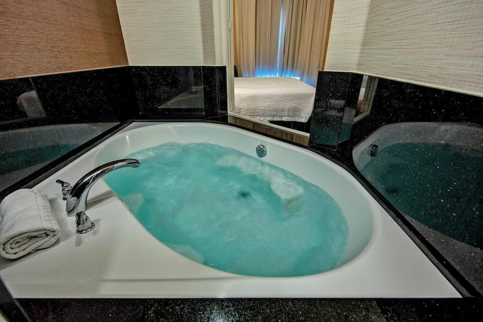 Fairfield Inn & Suites by Marriott Oklahoma City-Warr Acres Hotel in Warr Acres