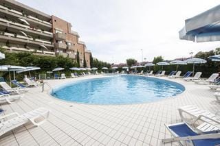 Suites Marilia Apartments Hotel in Livorno