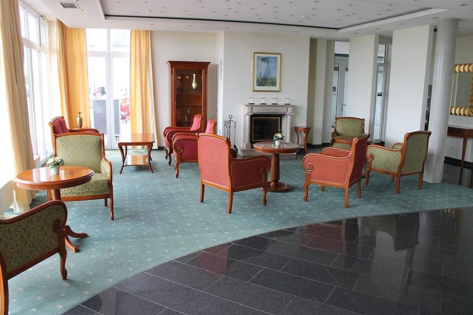 Vier Jahreszeiten Bensersiel Hotel in Esens