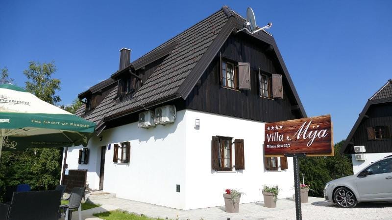 Plitvice Lakes Villa Mija Hotel in Plitvice Lakes Park