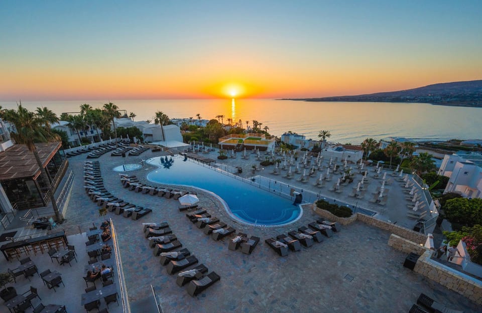Theo Sunset Bay Hotel Hotel in Paphos District
