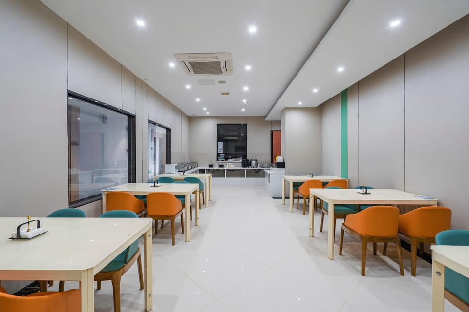 Vatica Wuhu Nanling County Wannan Shopping Mall Hotel Hotel in Zhejiang