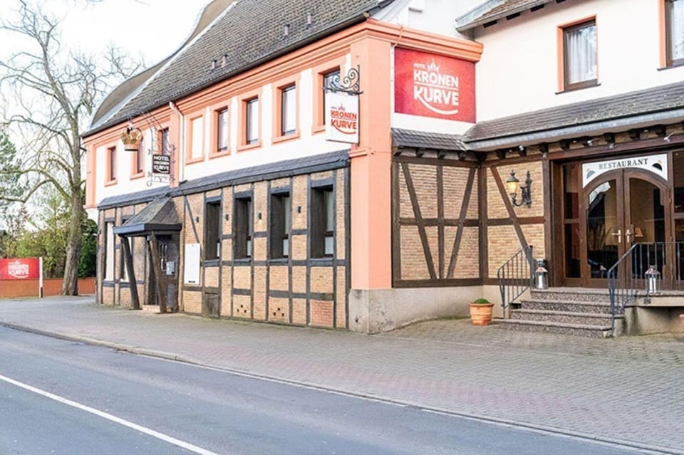 Hotel Kronenkurve Hotel in North Rhine-Westphalia