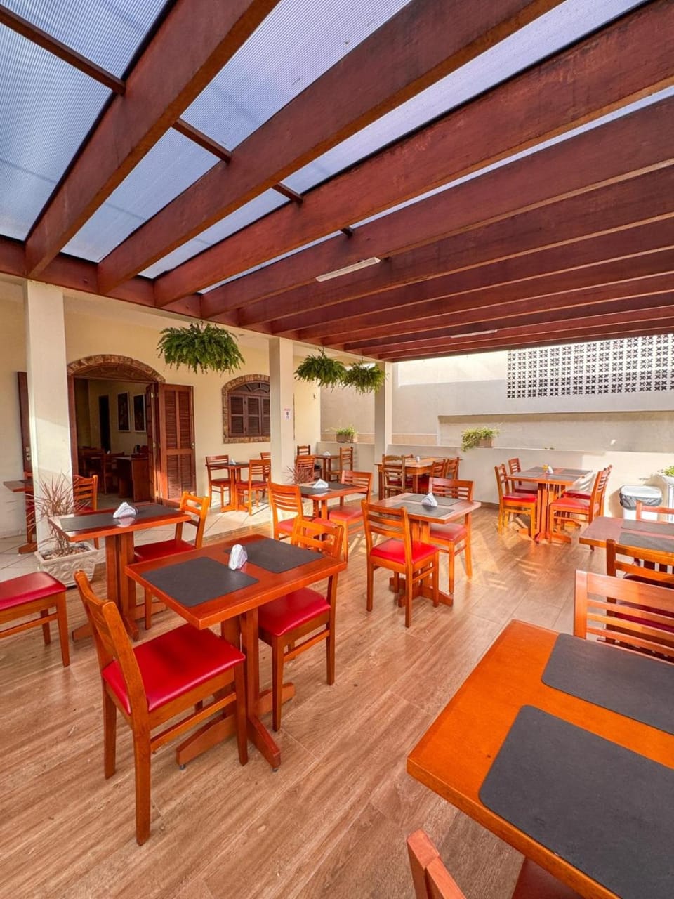 Pousada Porto Praia Inn in Vila Canaa