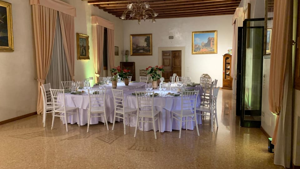 Villa Valmarana De Toni Hotel in Veneto