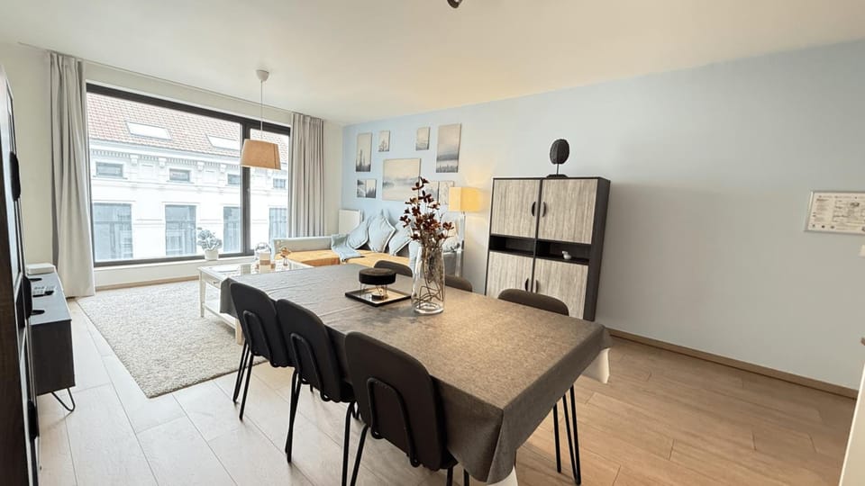 SuitesRus near Diamond District Hotel in Antwerp