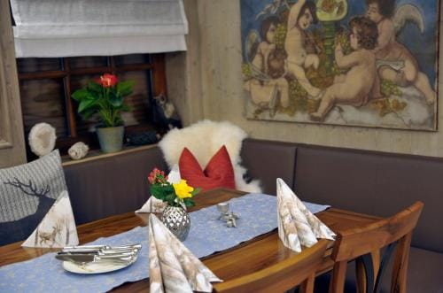 Gasthaus zum Goldenen Hirschen Inn in Rhineland-Palatinate