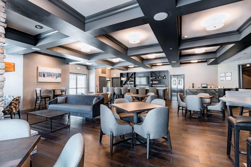 Hotel NoBo Cascade, Tapestry Collection by Hilton Hotel in Cascade