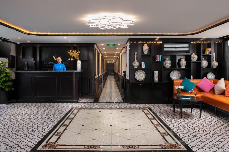 Hermes Cruises  Hotel in Laos