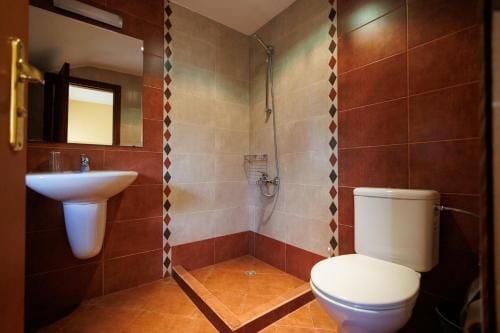 Конна база и Къща за гости Дворене Hotel in Blagoevgrad Province