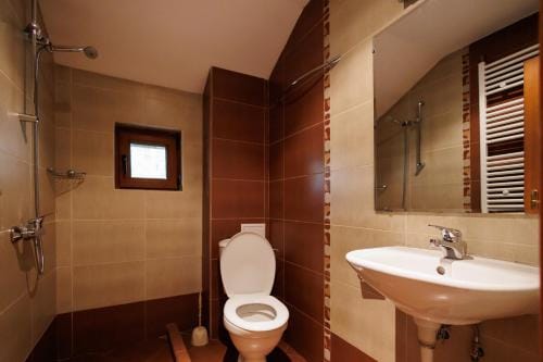 Конна база и Къща за гости Дворене Hotel in Blagoevgrad Province