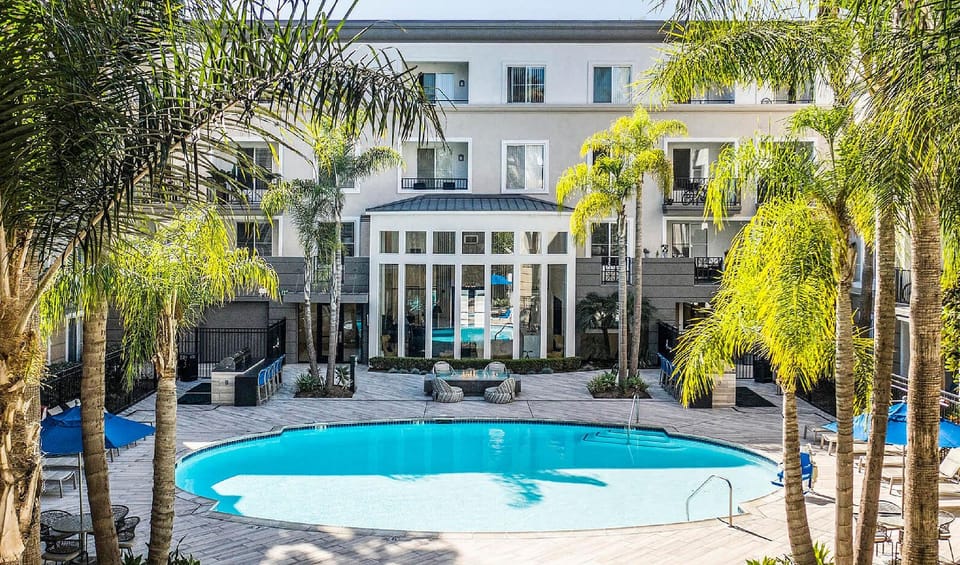 StaysPro - Venice Beach Luxury Apartments Minutes to The Marina And Santa Monica Hotel in Marina del Rey