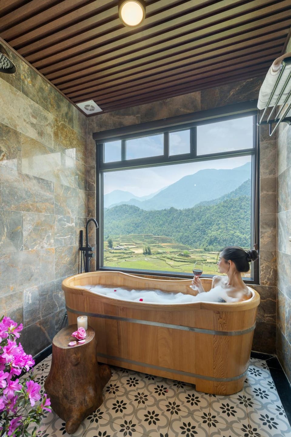 Hot tub
