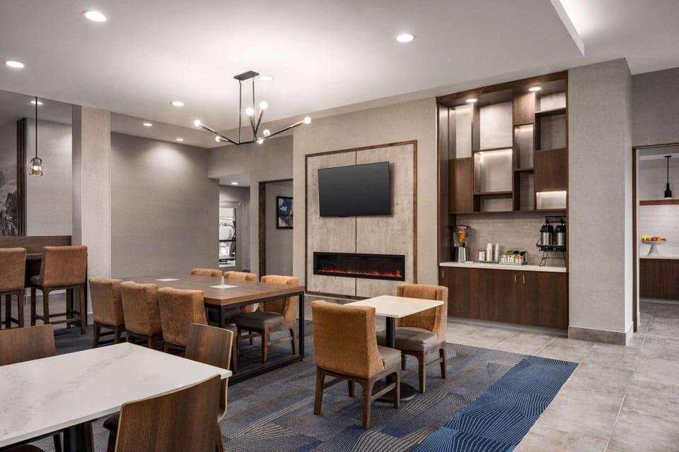 La Quinta Inn & Suites by Wyndham Del Rio Hotel in Del Rio