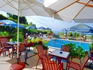 Knossos Hotel in Panormos in Rethymno
