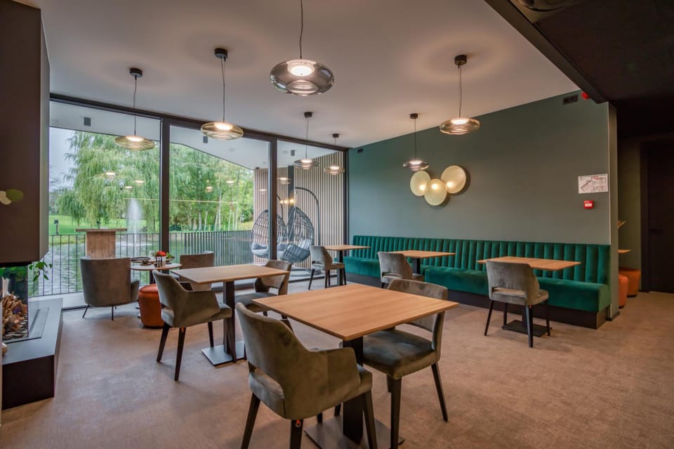 Aux Etangs - Hotel Hotel in Wallonia, Belgium