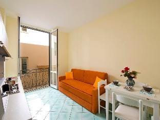 Appartamento a Vietri sul mare ID 3053 Hotel in Vietri sul Mare