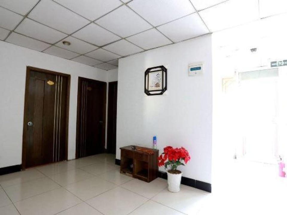 Chunrong Hostel Hotel in Nanjing