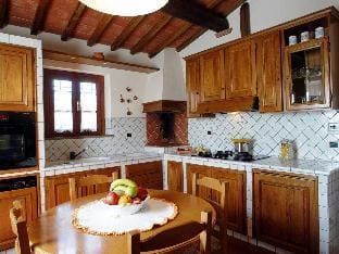 Country house in Chianti with pool ID 33 Hotel in Tuscany