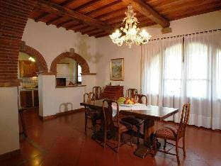 Country house in Chianti with pool ID 34 Hotel in Tuscany