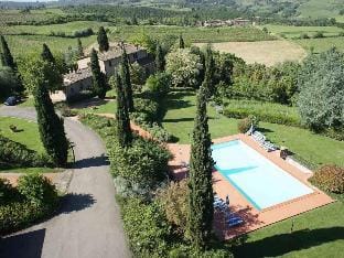 Country house in Chianti with pool ID 34 Hotel in Tuscany