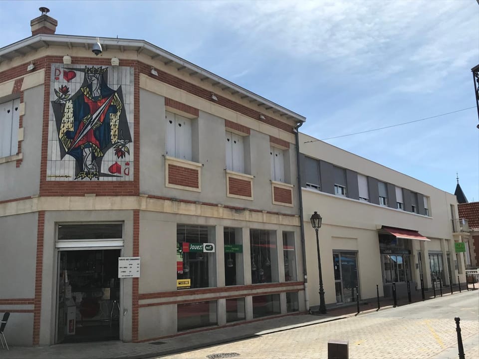 LA DAME DE COEUR Hotel in Soulac-sur-Mer