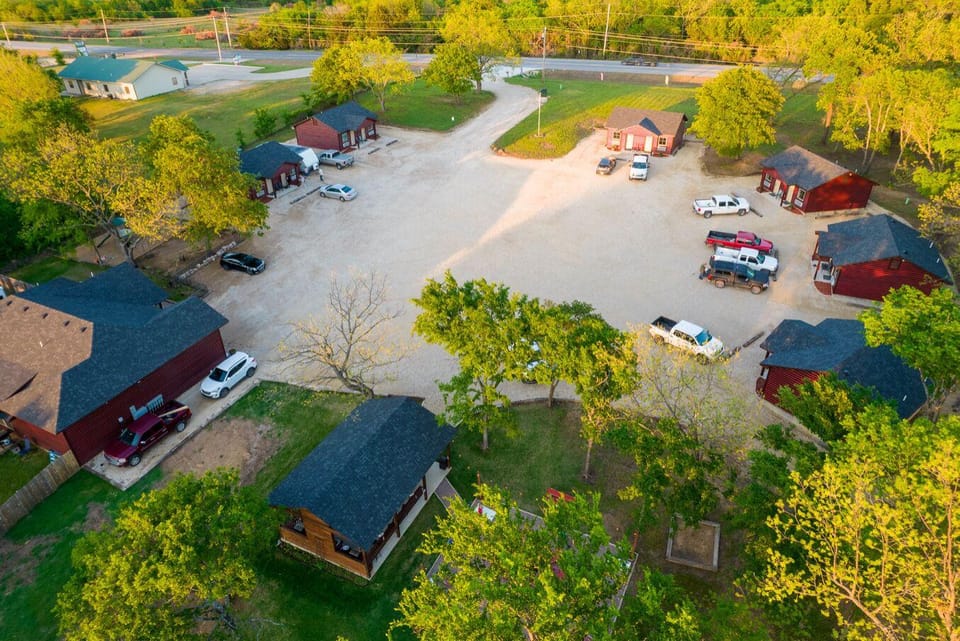 The Woods Lodging Motel in Lake Texoma