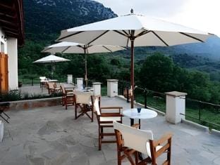 Helicon Muses Friendly Mountain B&B Guesthouse Hotel in Euboea