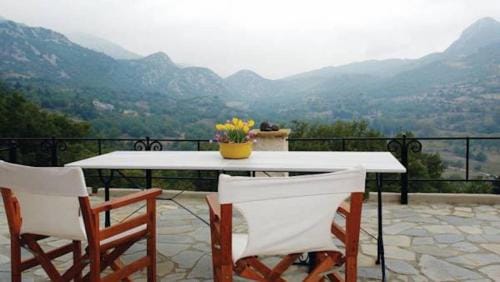 Helicon Muses Friendly Mountain B&B Guesthouse Hotel in Euboea