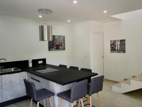 Callelongue-Coliving-Mas des Sous Bois Hotel in Aix-en-Provence