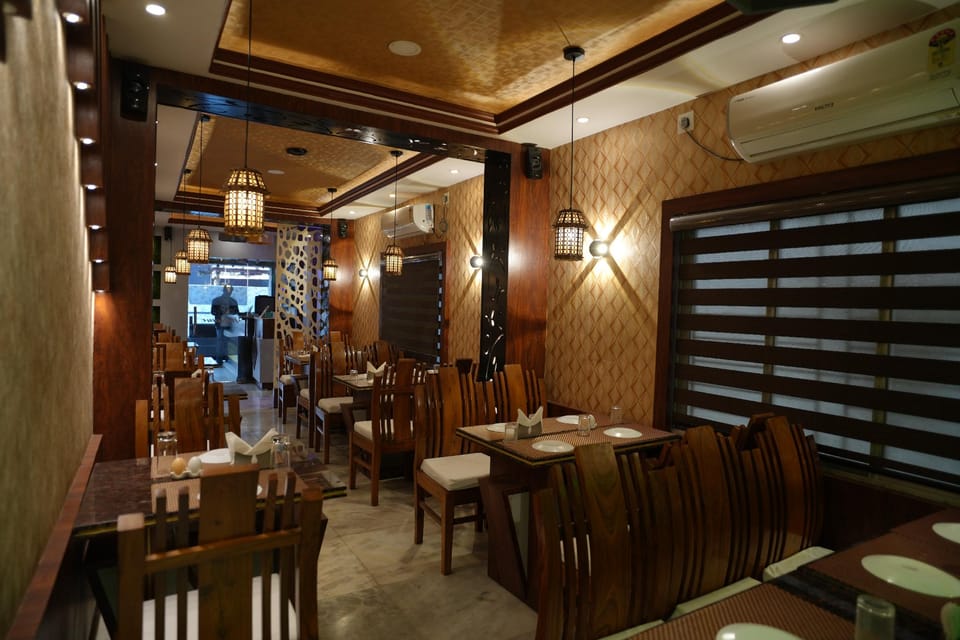 Hotel First Crown Hotel in Kolkata