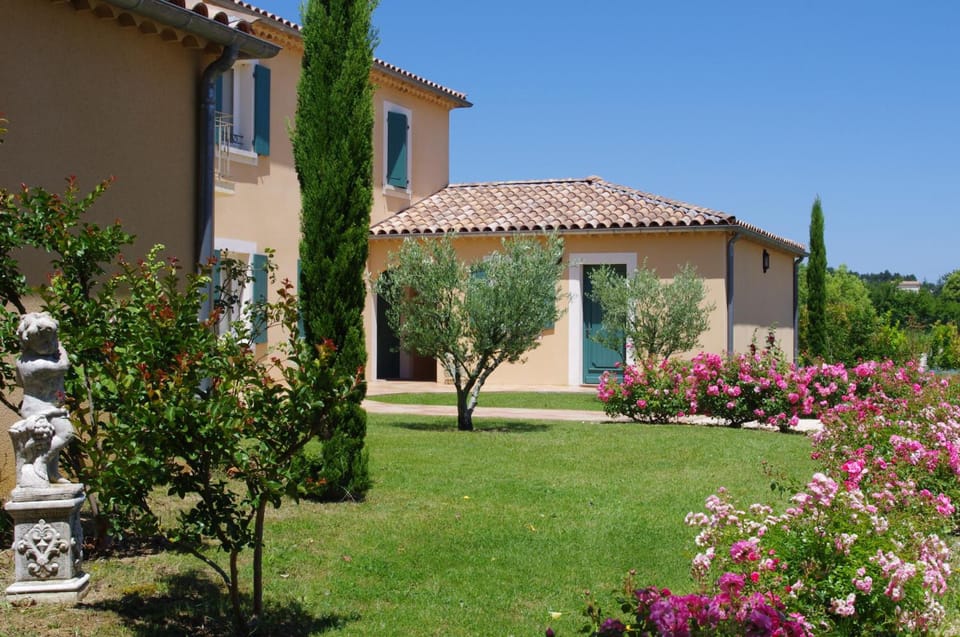Hotel La Bastide d'Iris Hotel in Provence-Alpes-Côte d'Azur
