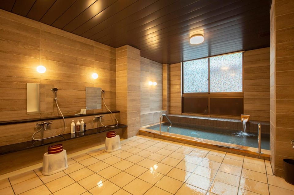 Hot spring bath