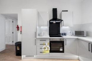 Posset House - SJA Stays - Modern 3 Bed Apartment Hotel in Aberdeen