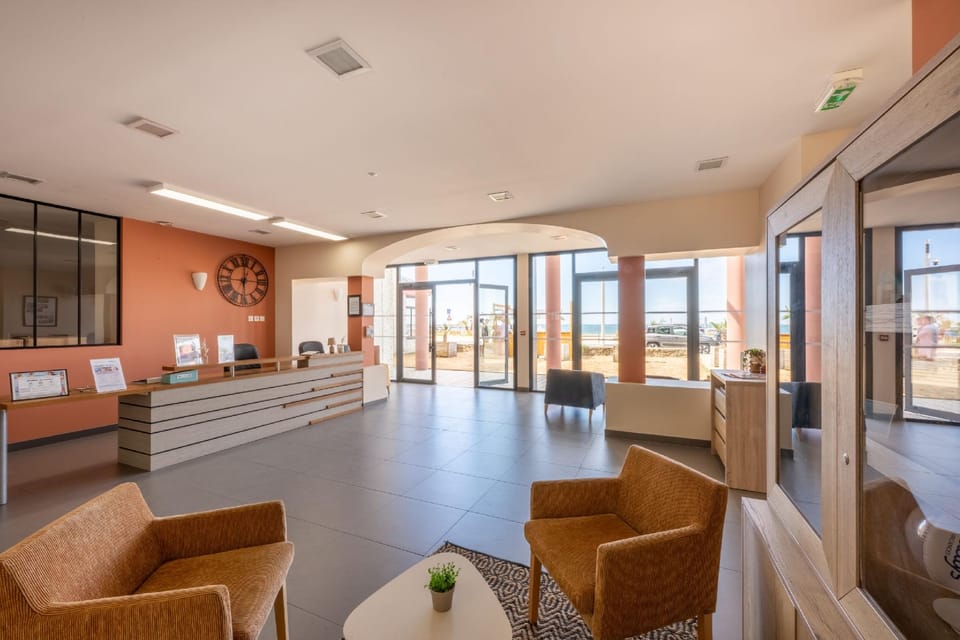 Residence Prestige Odalys De La Plage Hotel in Pornichet