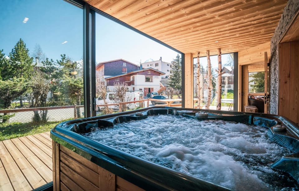 Odalys Chalet Sabot de Venus Hotel in Les Deux Alpes